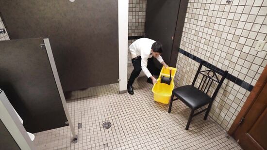 Brazzers - Официант трахнул чужую жену в ресторане