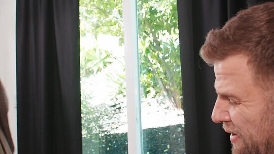 Глубокий анал для  Liz Jordan