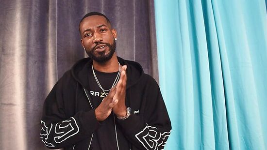 Горячий секс с красотками в гримерной