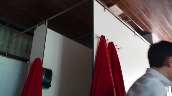 Бразерс - Два парня ебут шлюху в сауне и в басейне