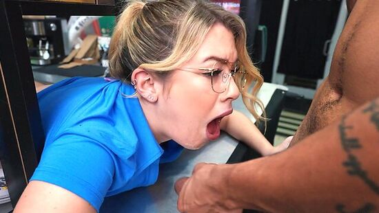 Brazzers - МЖМ в магазине с Ashley Alexander