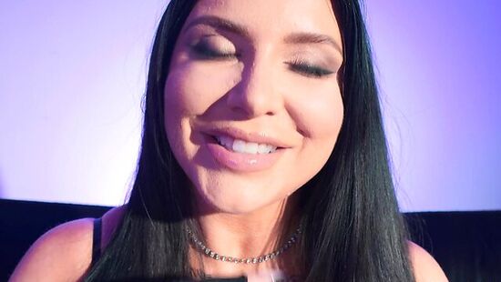 Жесткий анал с бестией  Romi Rain